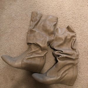 Jennifer Lopez boots